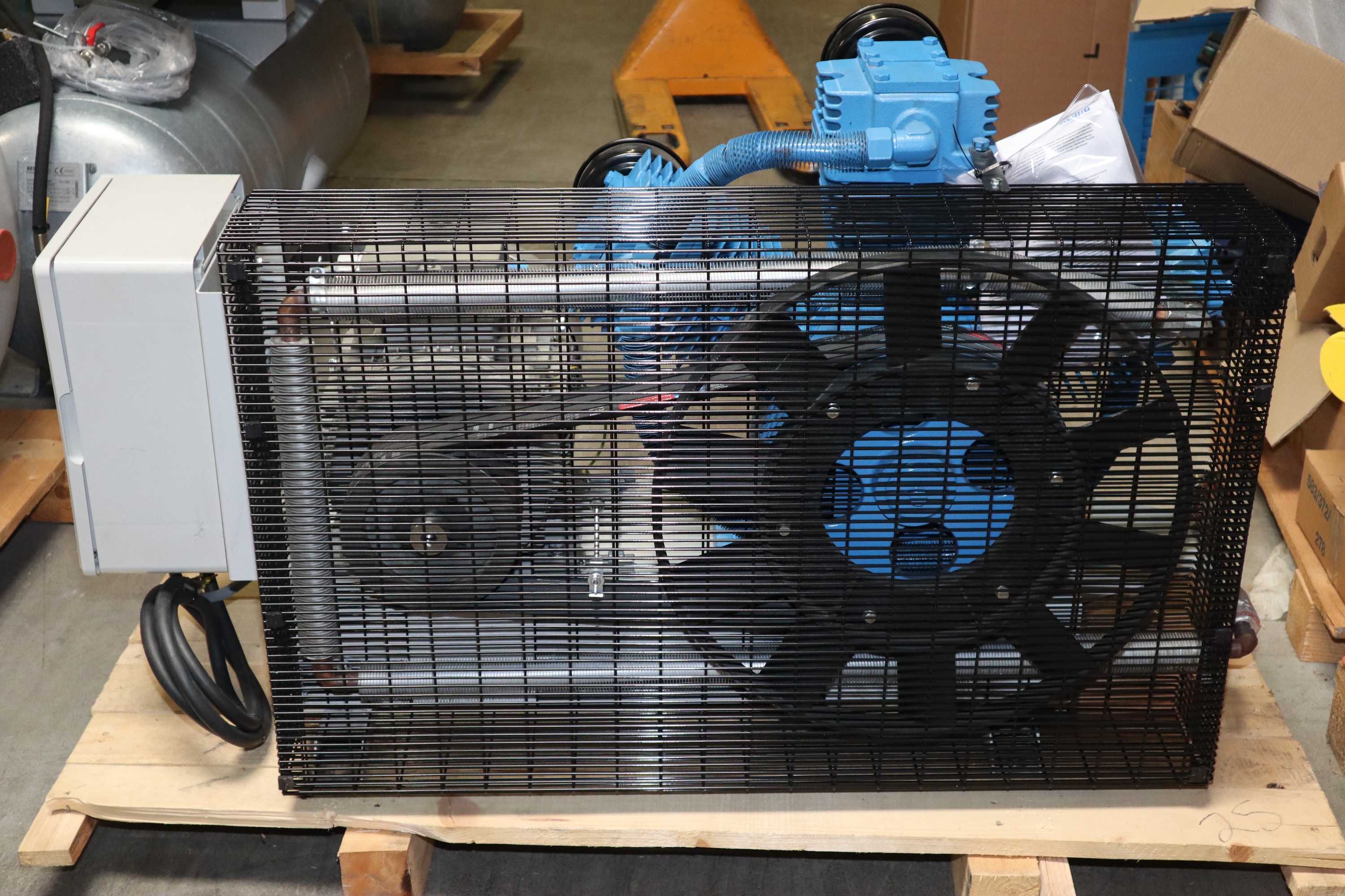 11 kW Kolbenkompressor 1220 l/min ALMIG HLA 15-10