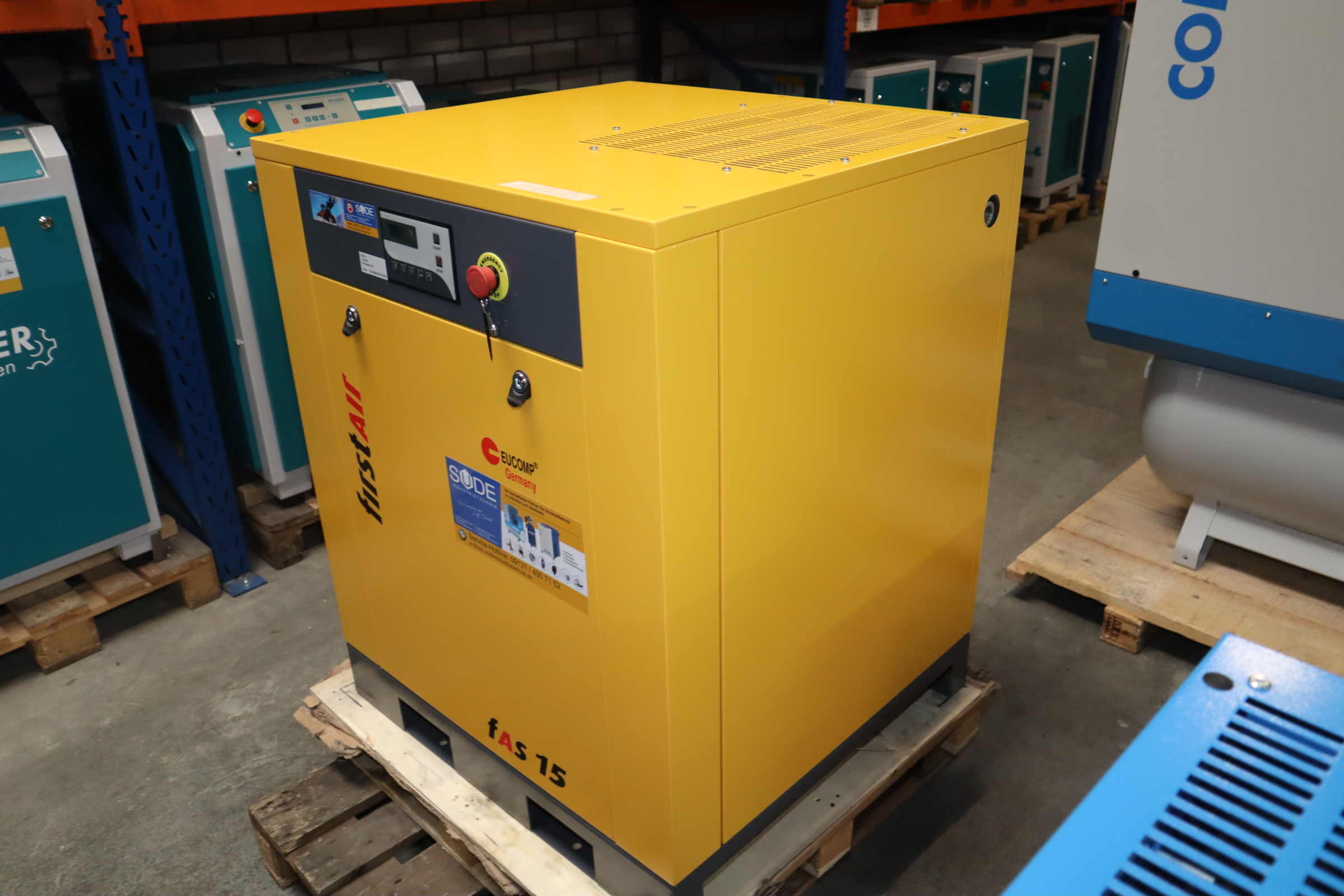 15 kW Schraubenkompressor FirstAir FAS15 Werkstattkompressor
