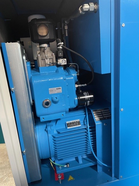 ALMIG BELT 11 XP 270 RD Druckluft Schraubenkompressor mit Behälter & Trockner