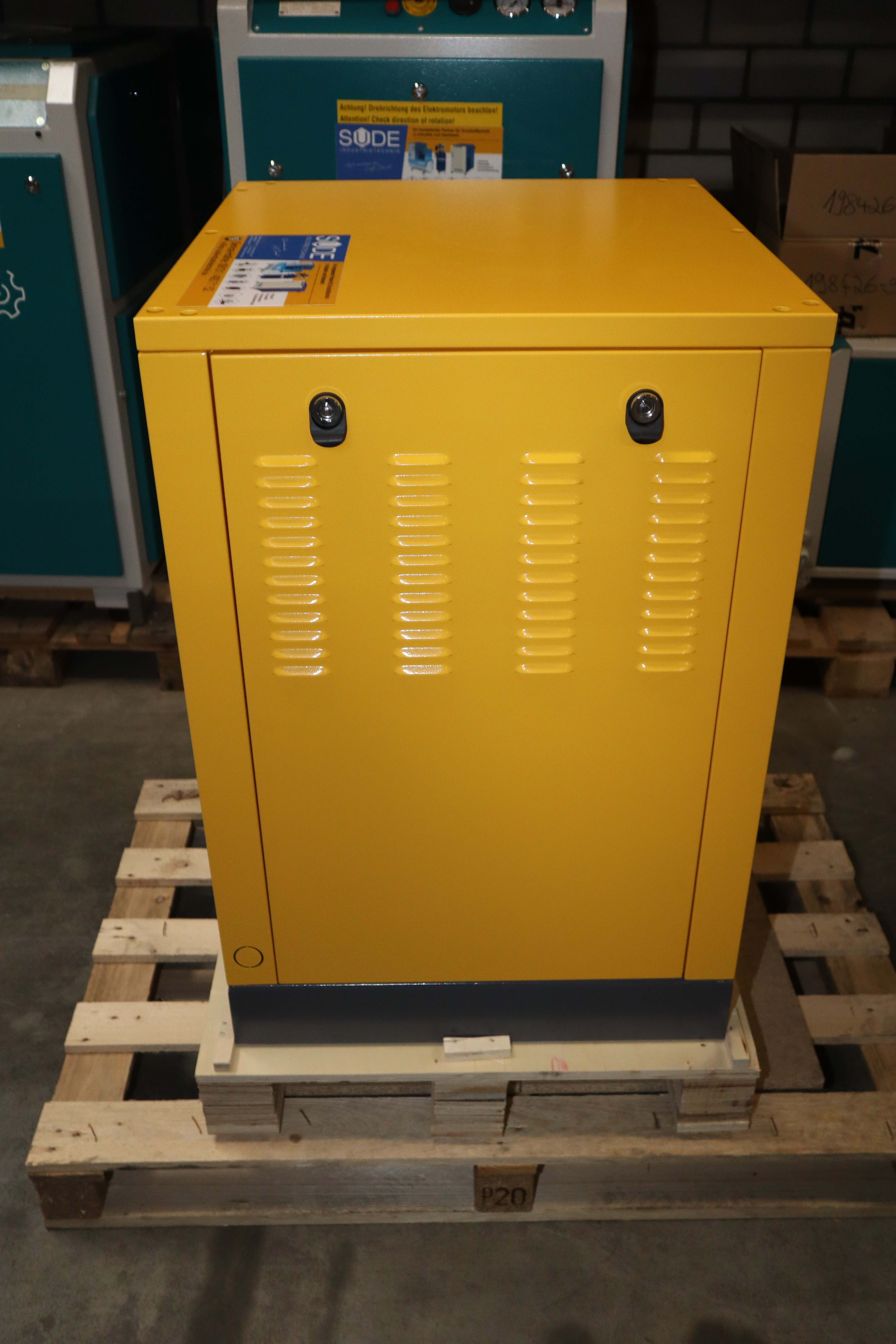 4 kW Schraubenkompressor FirstAir FAS4 Werkstattkompressor