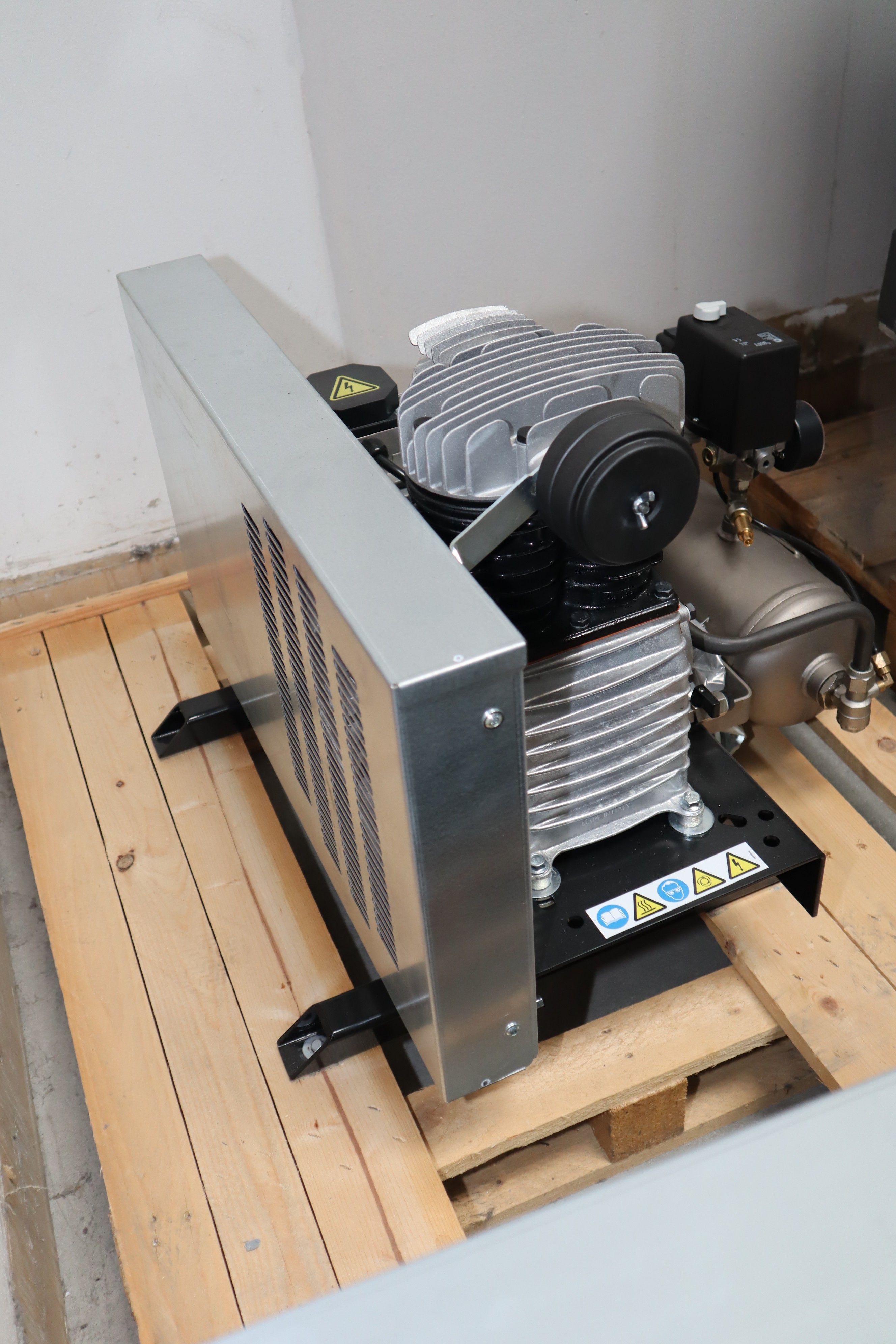 gebrauchter REKO 410-B Beistellkompressor 2,2 kW (Kolbenkompressor)