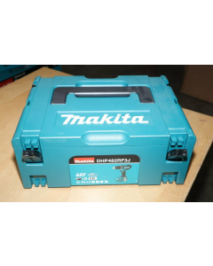 Makita Akku-Kettensäge DUC353 mit 2 x 3,0 Ah Akku und Ladegerät