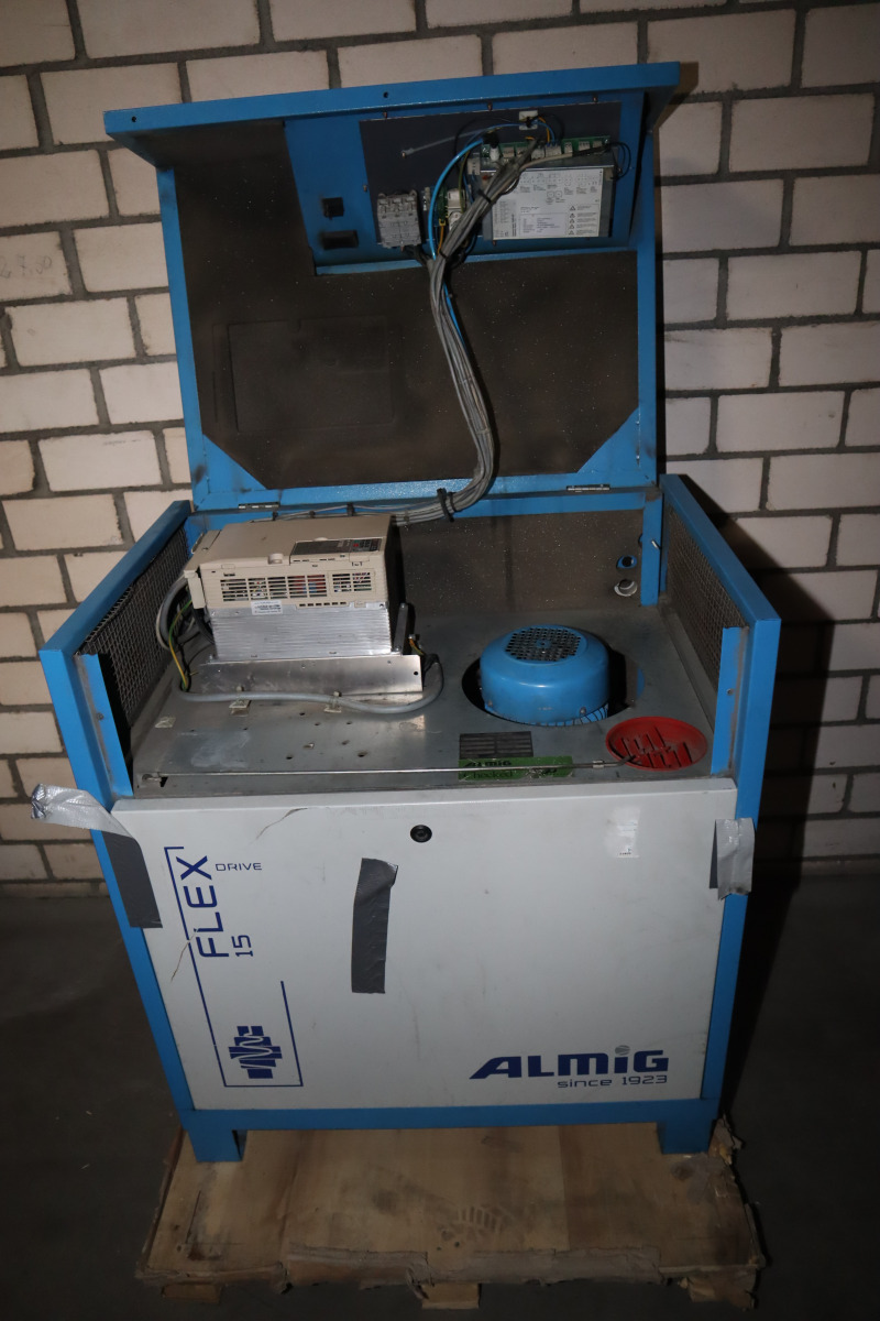 gebrauchter, defekter variabler 15 kW Schraubenkompressor ALMIG FLEX 15